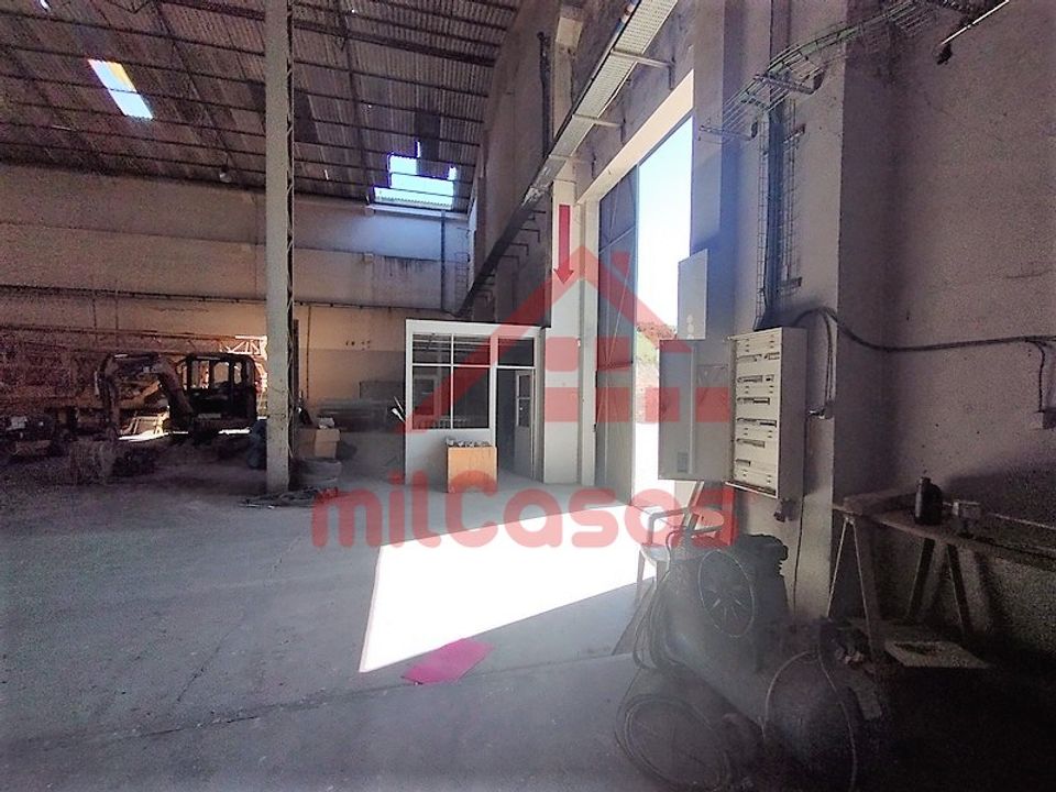 L'establiment comercial a Matacaes, Lisbon - foto 4