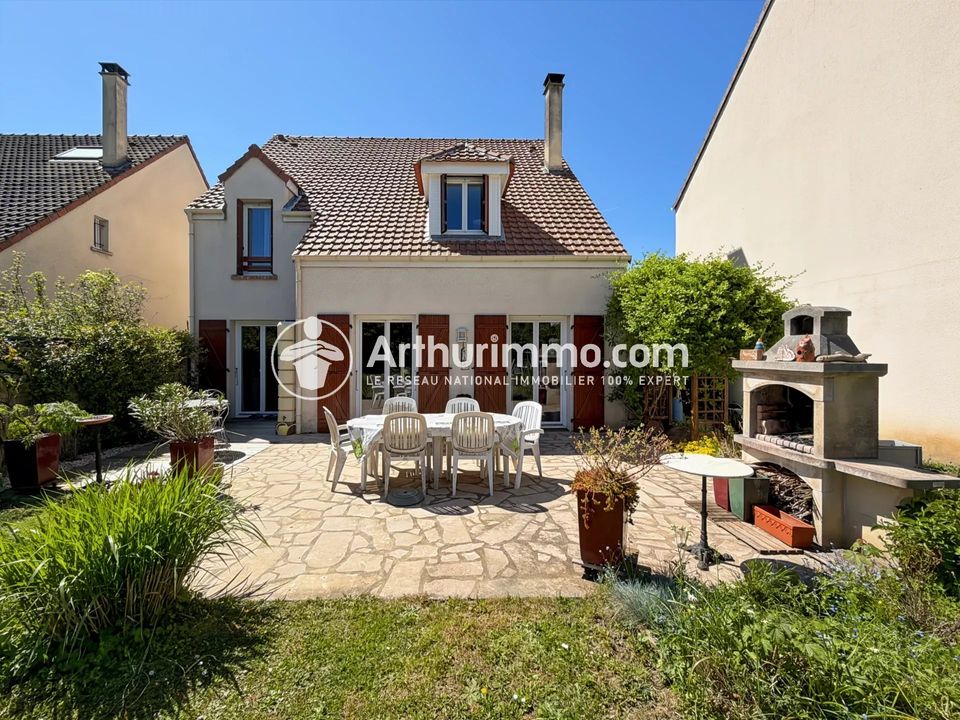 Villa i Saint-Pierre-Du-Perray, Essonne - foto 1