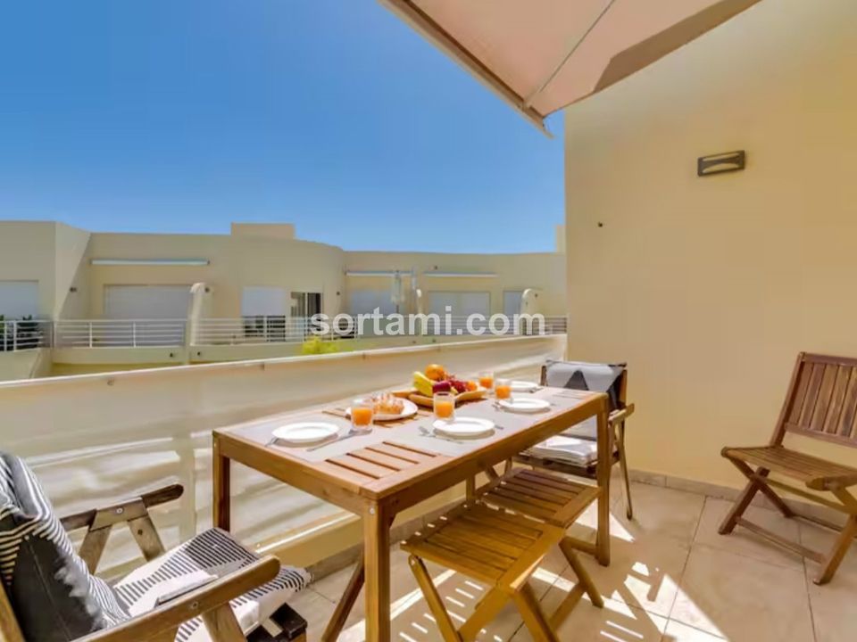 Apartment in Loule, Faro - photo 4