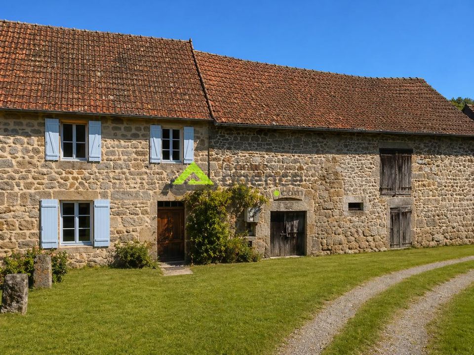 Country house in Lupersat, Creuse - photo 1