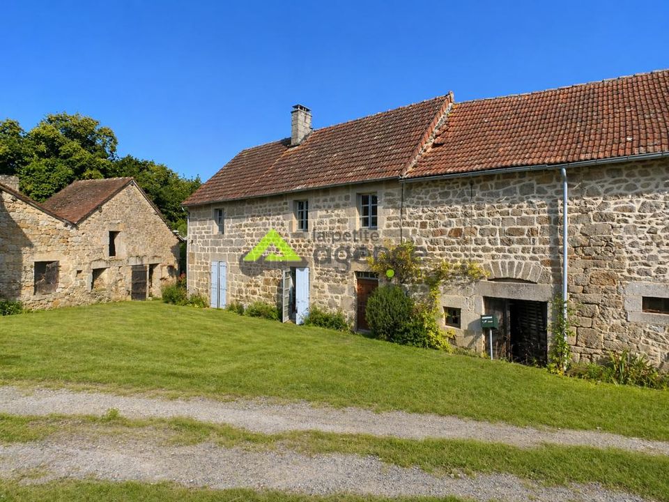 Country house in Lupersat, Creuse - photo 2