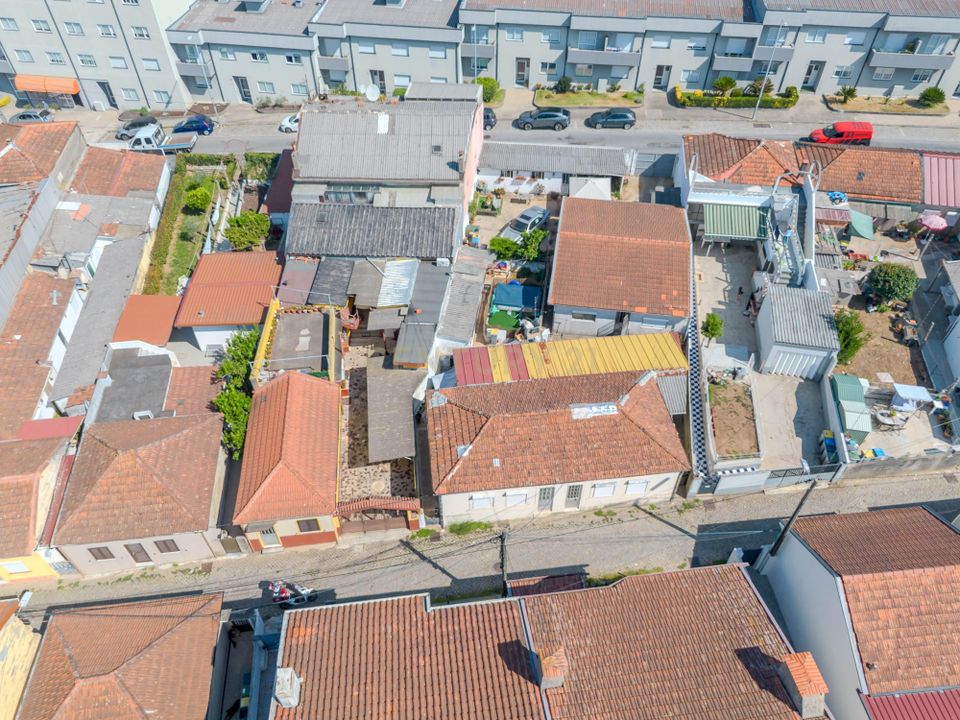 Erhvervsejendom i Valongo, Porto - foto 1