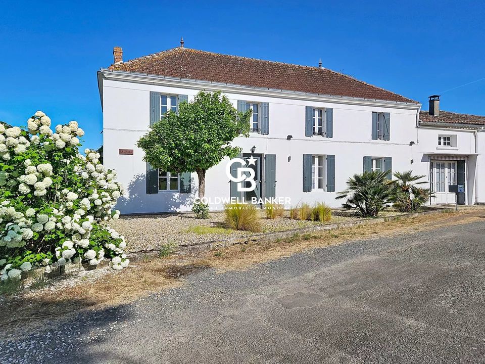 Villa i Saint-Gregoire-d'Ardennes, Charente-Maritime - foto 1