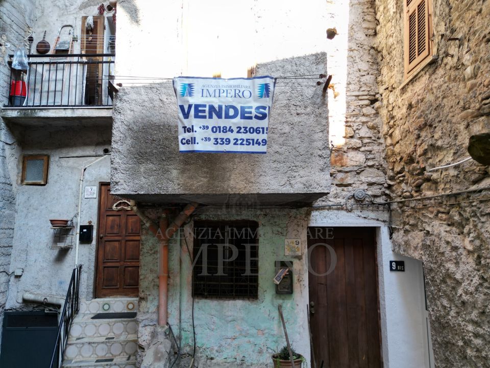 Byhus i Vallecrosia, Imperia - foto 1