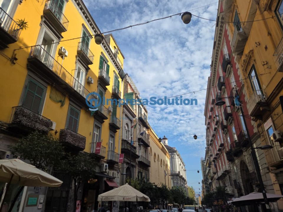 Erhvervsejendom i Naples, Naples - foto 3