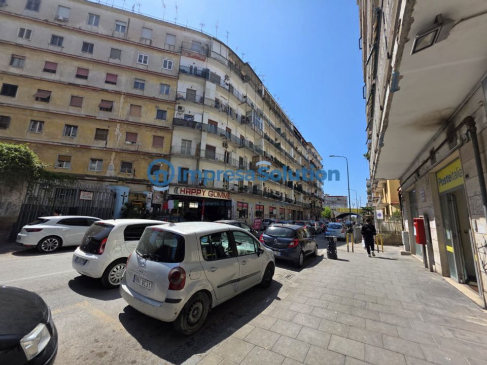 Erhvervsejendom i Naples, Naples - foto 1