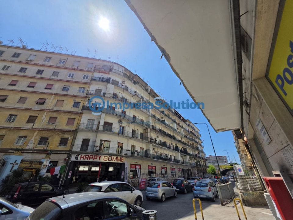 Erhvervsejendom i Naples, Naples - foto 1