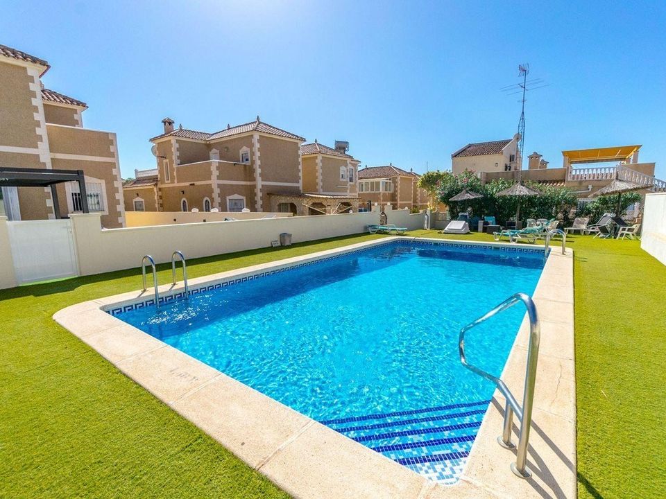 Villa i Orihuela Costa, Alicante - foto 2