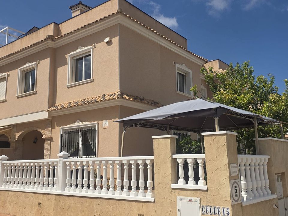 Villa i Orihuela Costa, Alicante - foto 1