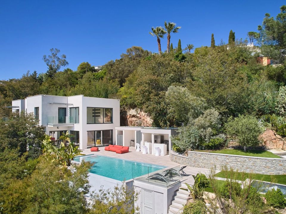 Villa i Mandelieu-la-Napoule, Alpes-Maritimes - foto 1