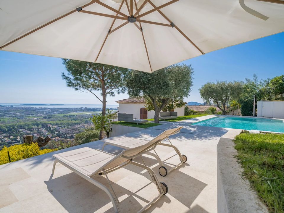 Villa i Mandelieu-la-Napoule, Alpes-Maritimes - bilde 3