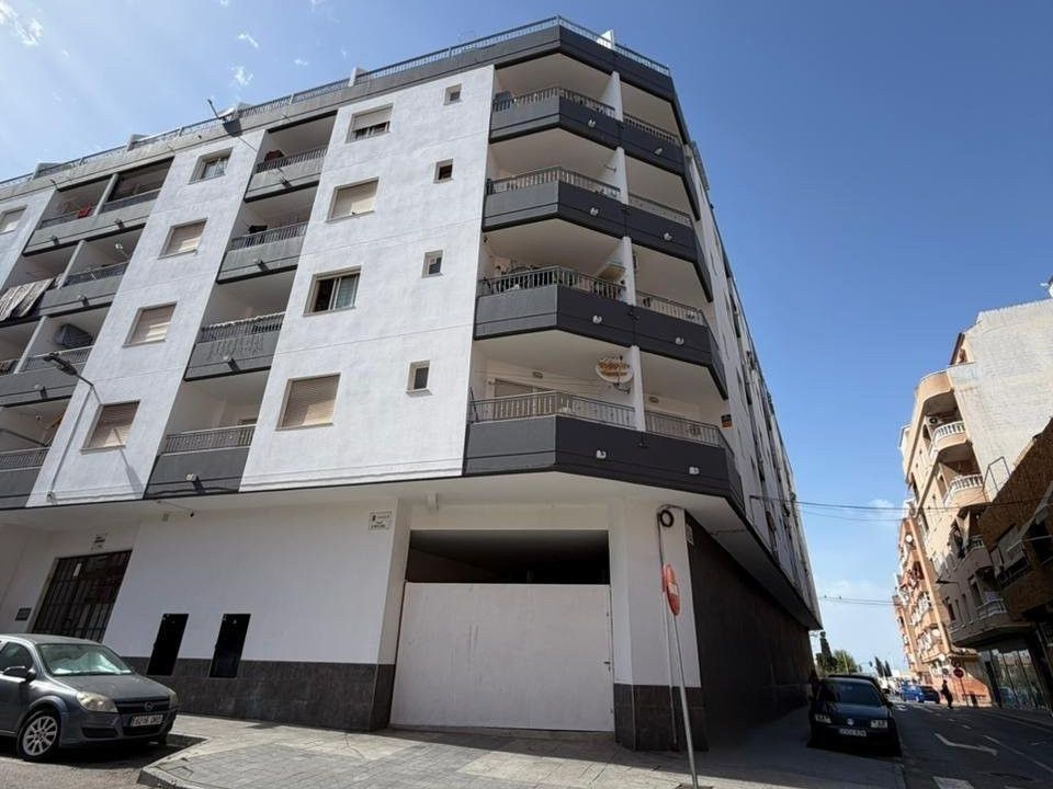 Helårsgrund i Torrevieja, Alicante - foto 3