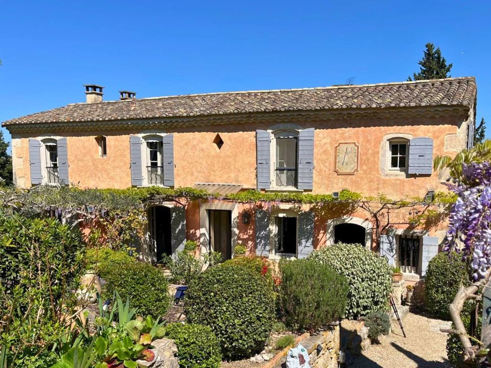 Villa i Saint-Étienne-du-Grès, Bouches-du-Rhone - foto 3