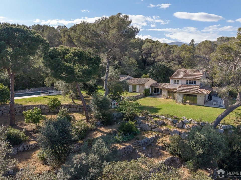 Villa i La Colle-sur-Loup, Alpes-Maritimes - foto 2