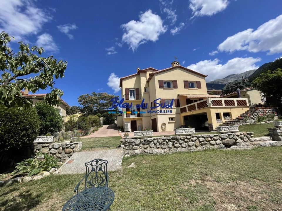 Villa i Vernet-les-Bains, Pyrenees-Orientales - foto 1