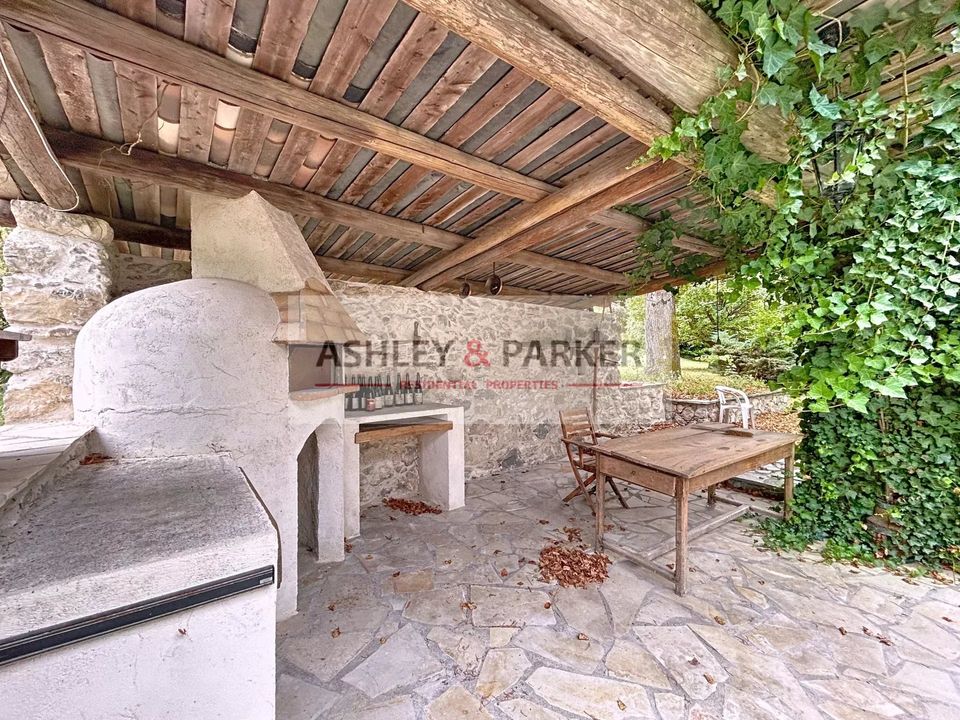 Villa en Entrevaux, Alpes-de-Haute-Provence - foto 3