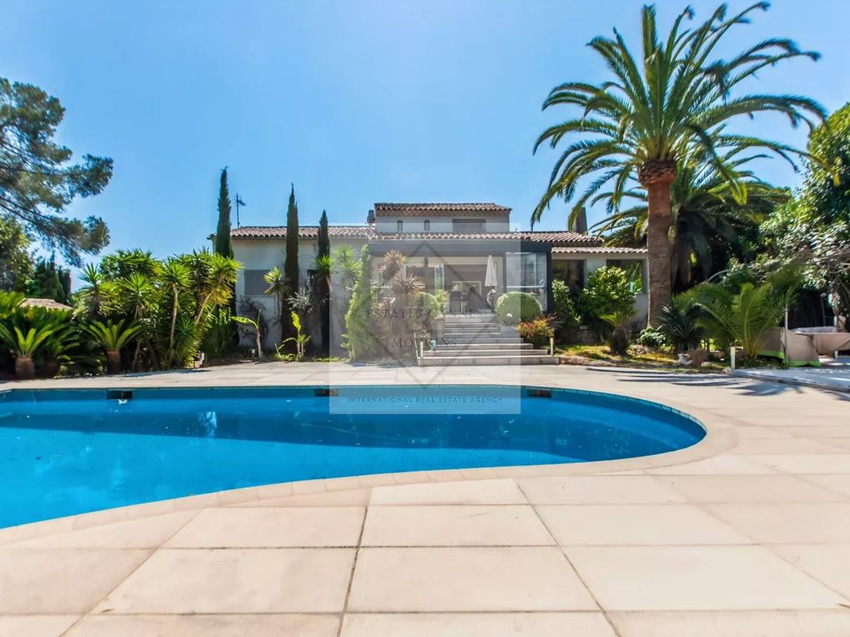 Villa i Mougins, Alpes-Maritimes - foto 1
