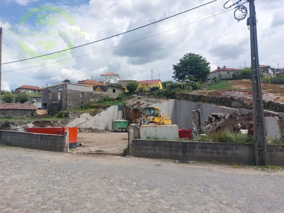 Helårsgrund i Santo Tirso, Porto - foto 2