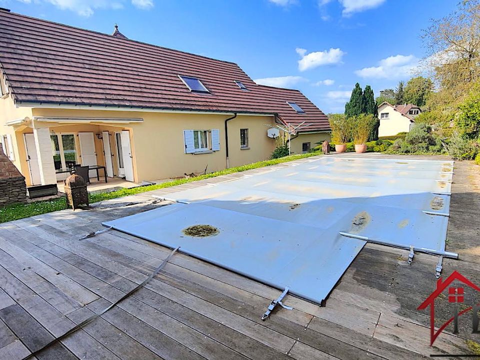Villa i L’Isle-sur-le-Doubs, Doubs - foto 1