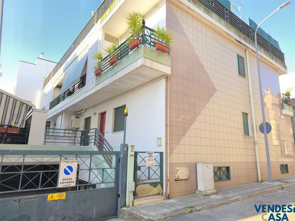Apartamento em Adelfia, Bari - foto 1