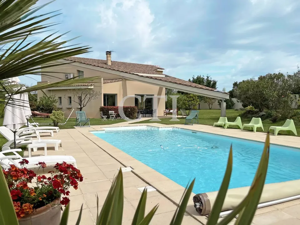Landejendom i L'Isle-sur-la-Sorgue, Vaucluse - foto 2