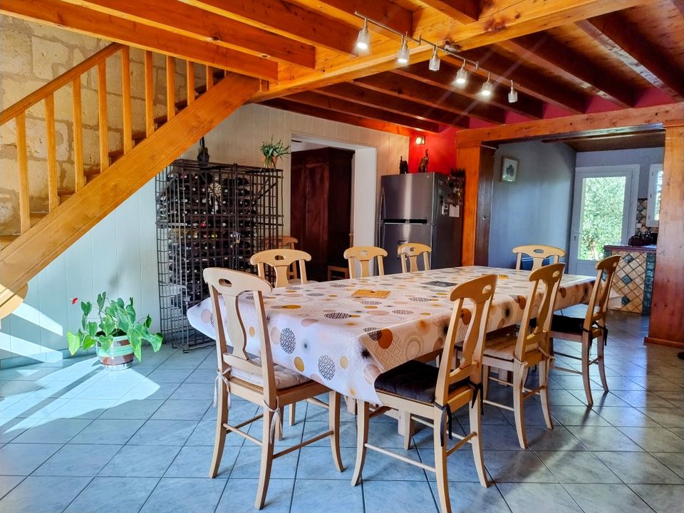 Villa i Civrac-sur-Dordogne, Gironde - foto 1