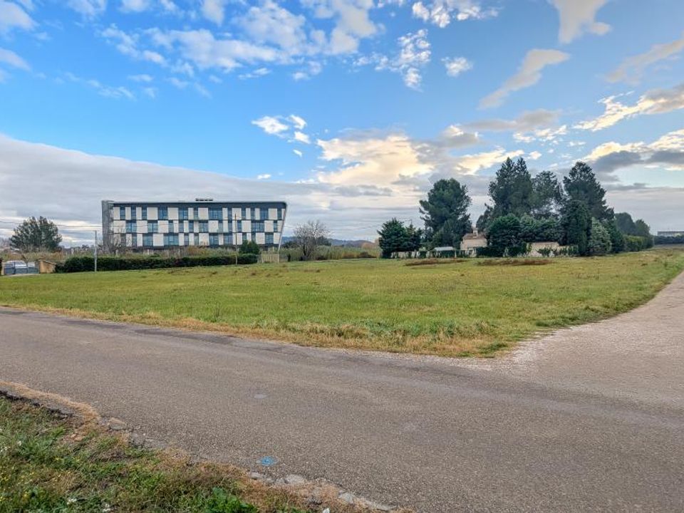 Tomt i Sorgues, Vaucluse - bilde 1
