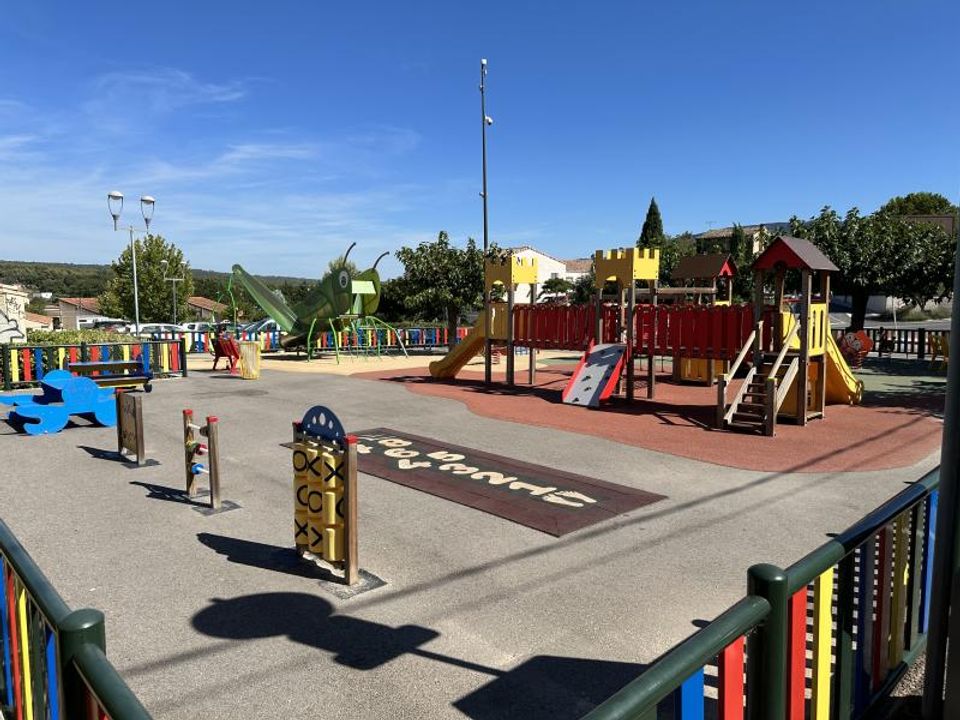 Helårsgrund i Saint-Maximin-la-Sainte-Baume, Var - foto 3