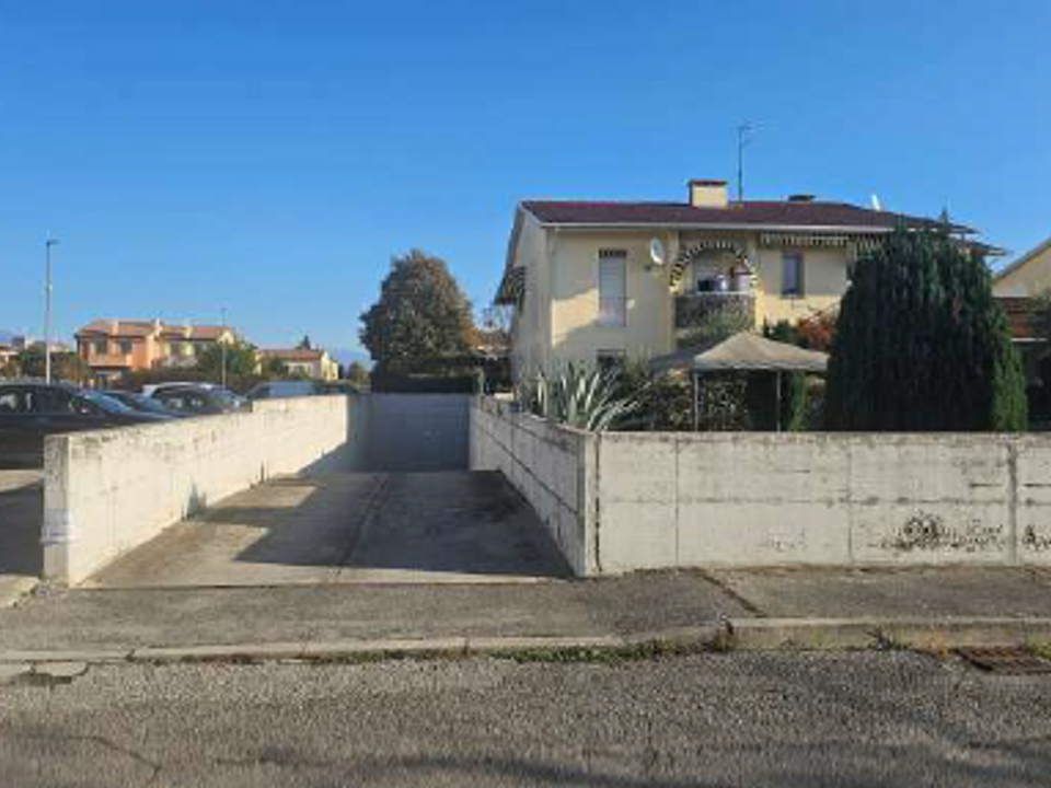 Lejlighed i Nervesa della Battaglia, Treviso - foto 1