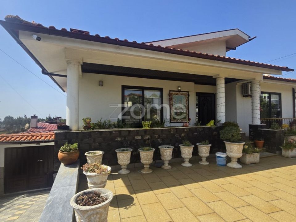Villa i Santa Maria da Feira, Aveiro - foto 1