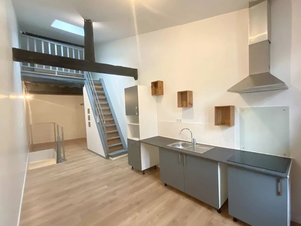 Apartamento en Réalmont, Tarn - foto 1