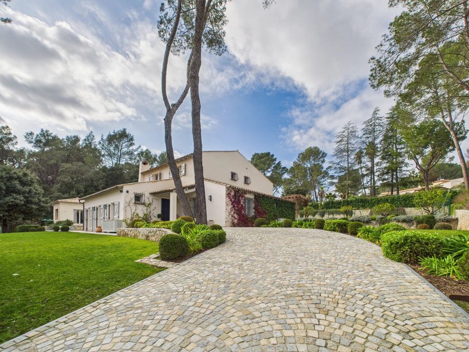 Villa i Mougins, Alpes-Maritimes - foto 1