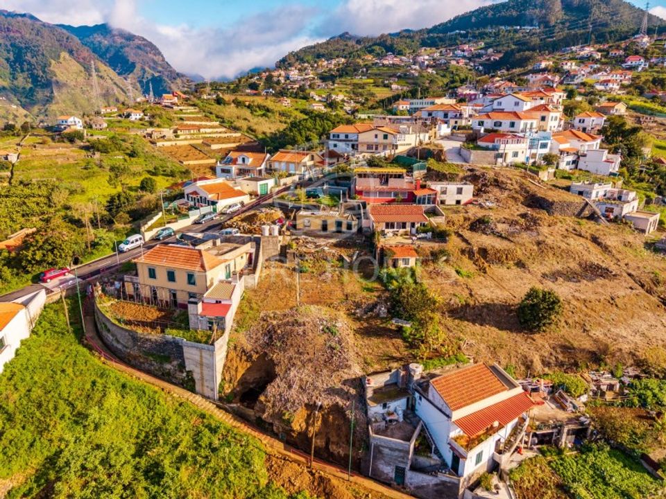 Helårsgrund i Ribeira Brava, Madeira - foto 1