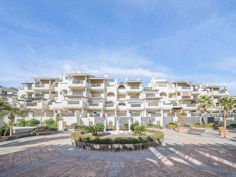 Lejlighed i Estepona, Malaga - foto 4