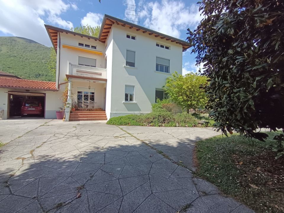 Villa i Montereale Valcellina, Pordenone - foto 1