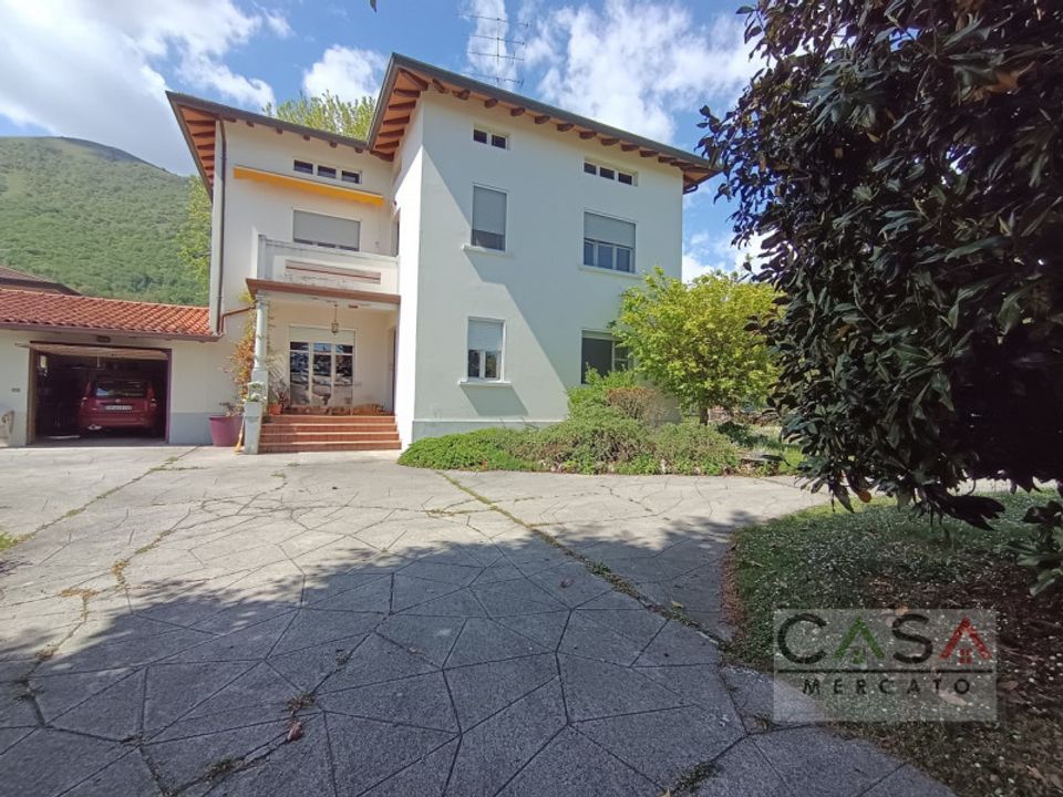 Villa in Montereale Valcellina, Pordenone - foto 1