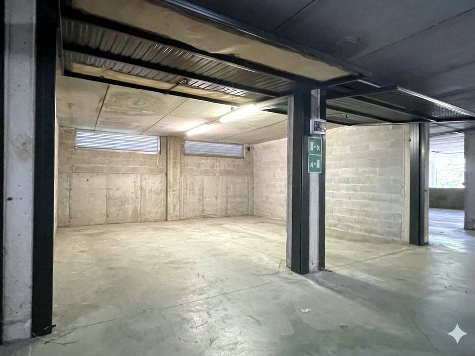 Parkeringsplads i Cairo Montenotte, Savona - foto 2