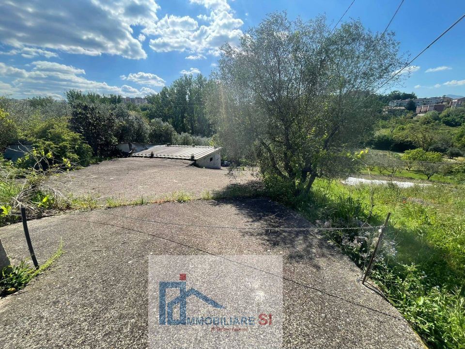 Helårsgrund i Benevento, Benevento - foto 1