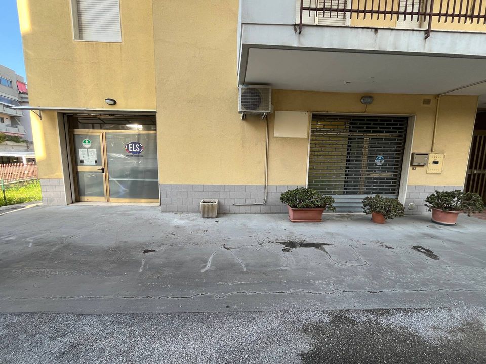 Erhvervsejendom i Vasto, Chieti - foto 1