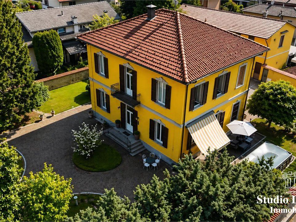 Villa i Carate Brianza, Monza and Brianza - bilde 1
