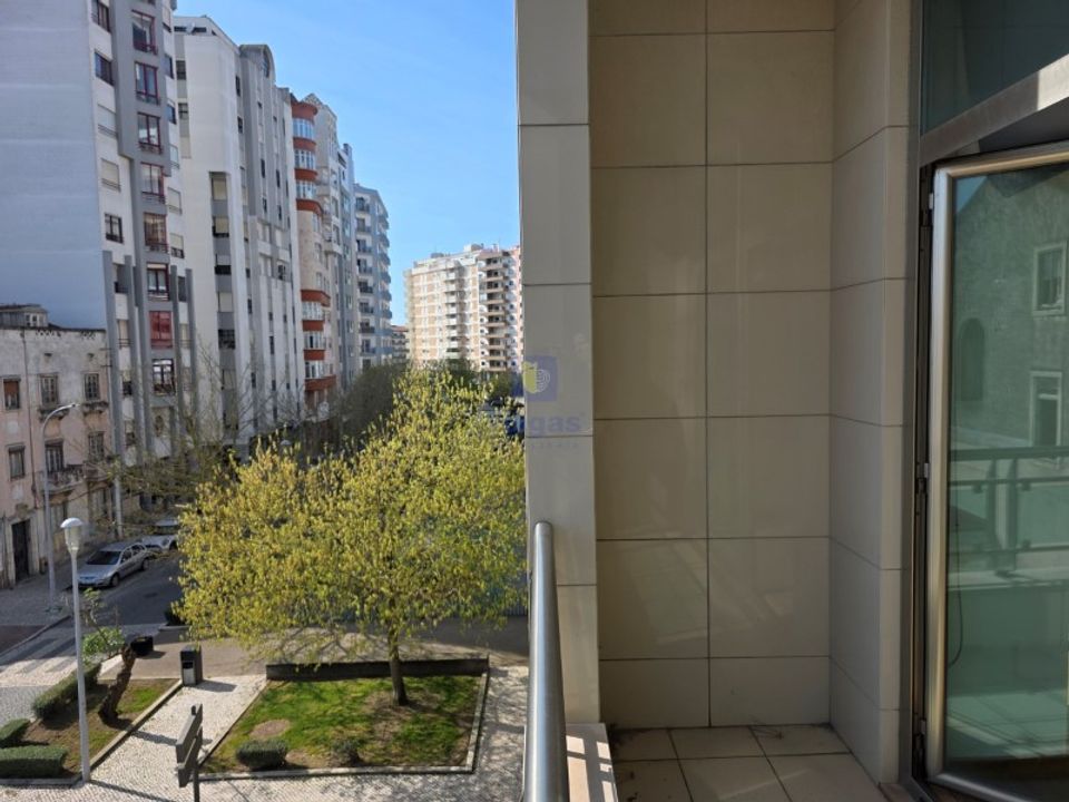 Erhvervsejendom i Caldas da Rainha, Leiria - foto 5