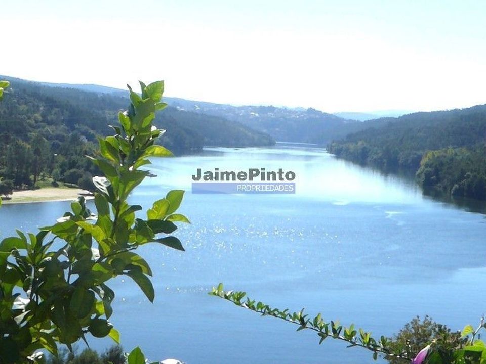 Helårsgrund i Penafiel, Porto - foto 1