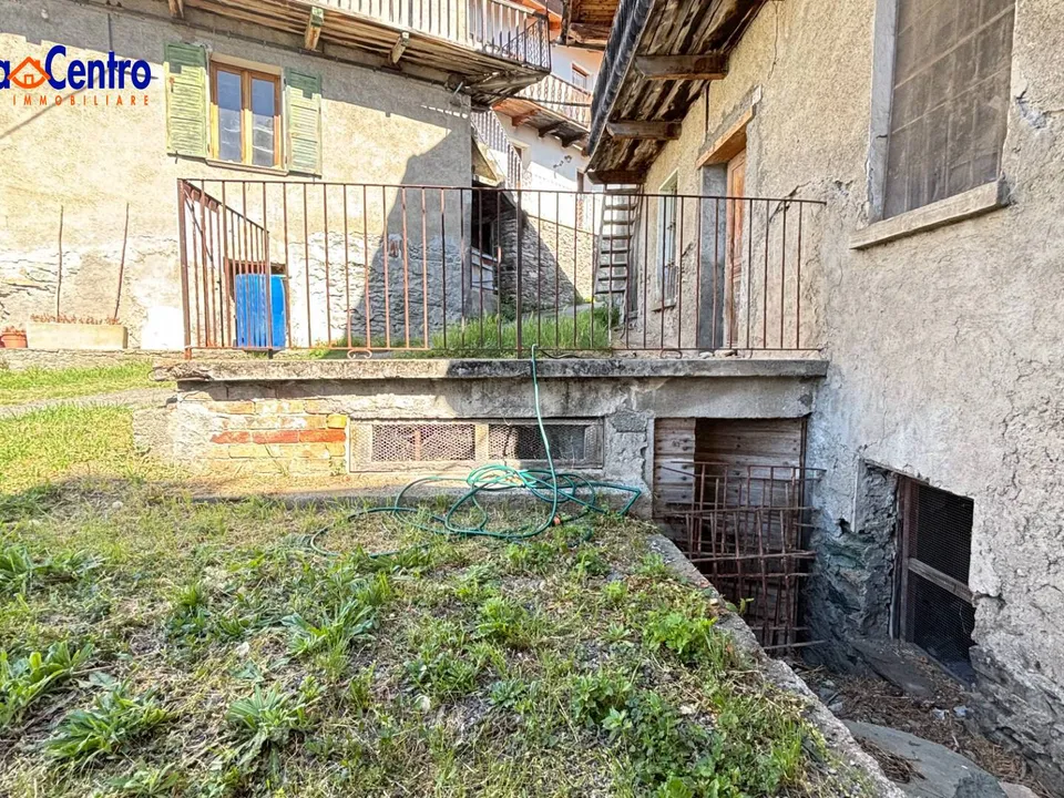 Landejendom i Saint-Pierre, Aosta Valley - foto 2