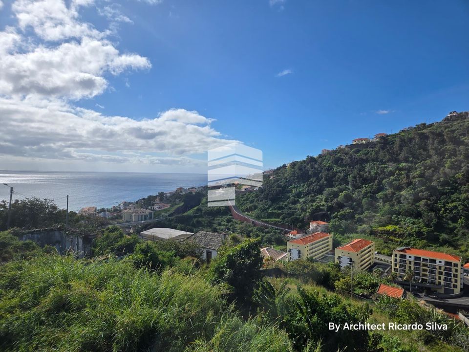 Helårsgrund i Santa Cruz, Madeira - foto 1