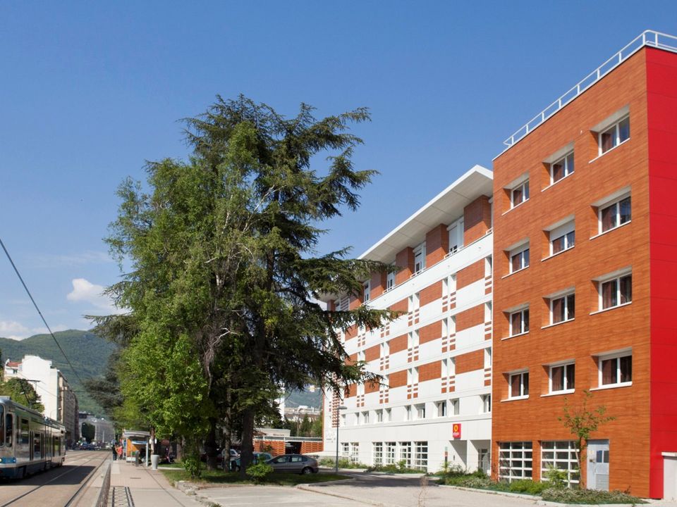 Erhvervsejendom i Grenoble, Isere - foto 1