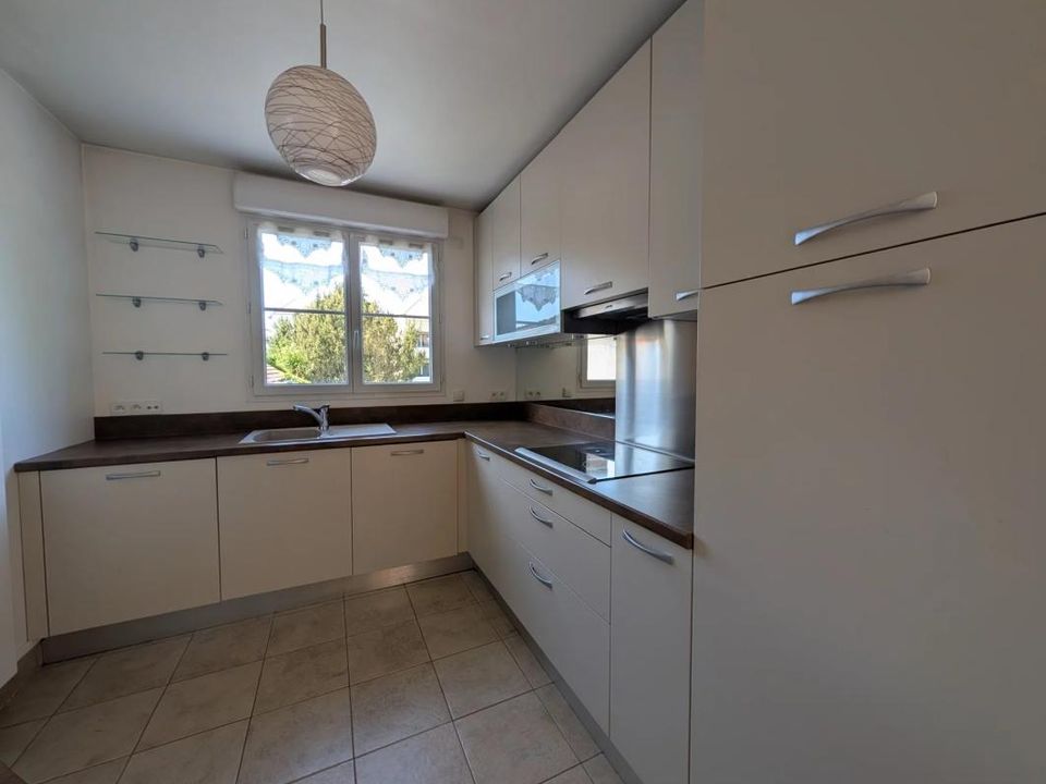 Lejlighed i Les Clayes-Sous-Bois, Yvelines - foto 2