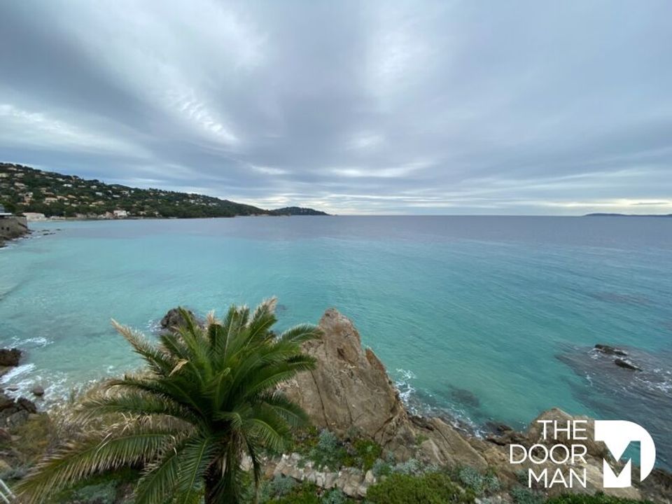 Erhvervsejendom i Le Lavandou, Var - foto 3