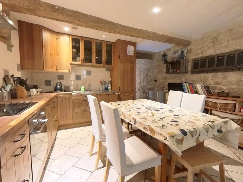 Landsbyhus i Nézignan-l'Évêque, Herault - foto 3