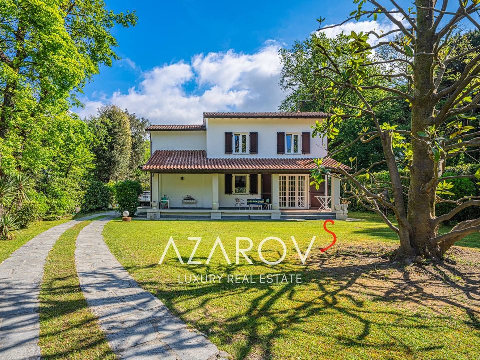 Villa en Massa, Massa and Carrara - foto 1
