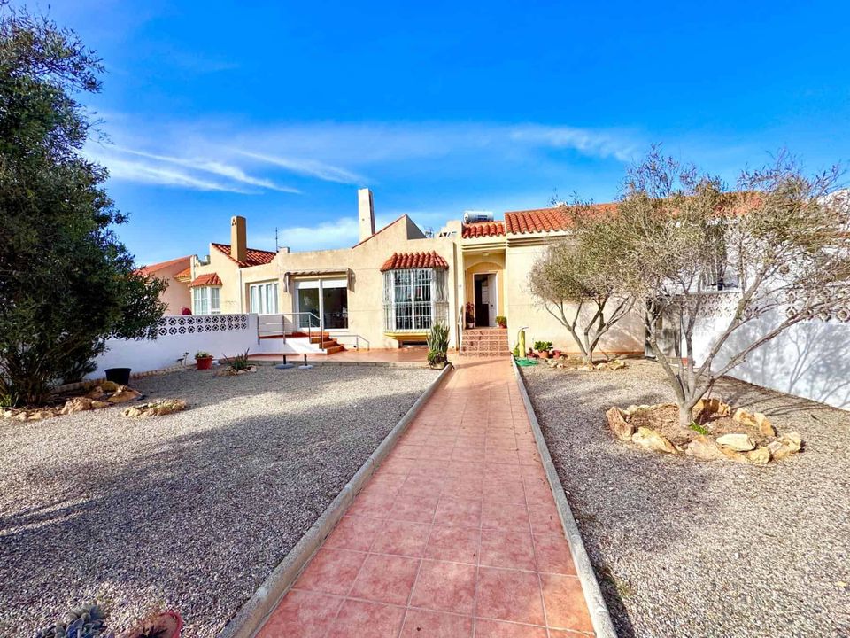 Villa en Almerimar, Almeria - foto 1